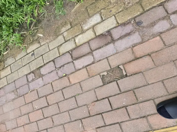 보도블럭꺼짐